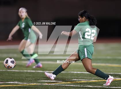 Thumbnail 2 in American @ Castro Valley photogallery.