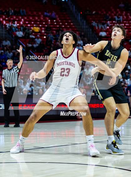 Thumbnail 1 in Herriman vs. Davis (UHSAA 6A Quarterfinal) photogallery.