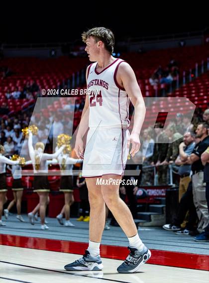 Thumbnail 2 in Herriman vs. Davis (UHSAA 6A Quarterfinal) photogallery.