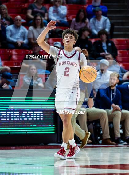 Thumbnail 2 in Herriman vs. Davis (UHSAA 6A Quarterfinal) photogallery.