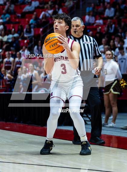 Thumbnail 1 in Herriman vs. Davis (UHSAA 6A Quarterfinal) photogallery.