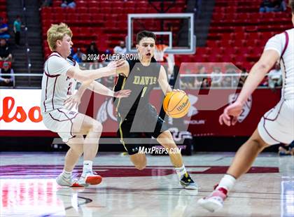 Thumbnail 1 in Herriman vs. Davis (UHSAA 6A Quarterfinal) photogallery.
