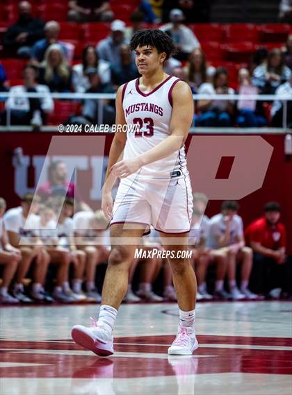 Thumbnail 1 in Herriman vs. Davis (UHSAA 6A Quarterfinal) photogallery.
