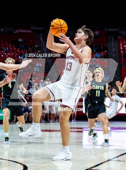 Thumbnail 3 in Herriman vs. Davis (UHSAA 6A Quarterfinal) photogallery.