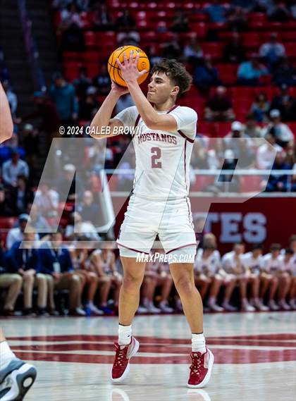 Thumbnail 1 in Herriman vs. Davis (UHSAA 6A Quarterfinal) photogallery.