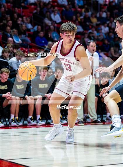 Thumbnail 2 in Herriman vs. Davis (UHSAA 6A Quarterfinal) photogallery.