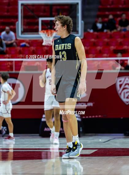 Thumbnail 2 in Herriman vs. Davis (UHSAA 6A Quarterfinal) photogallery.