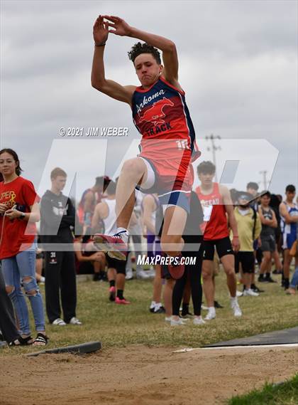 Thumbnail 3 in Warner Invitational photogallery.