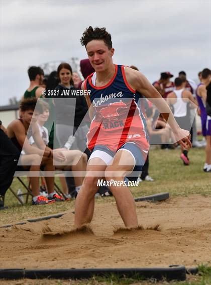 Thumbnail 2 in Warner Invitational photogallery.