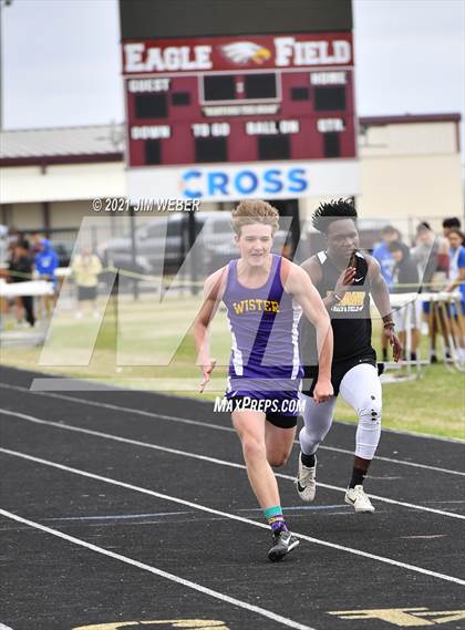 Thumbnail 3 in Warner Invitational photogallery.