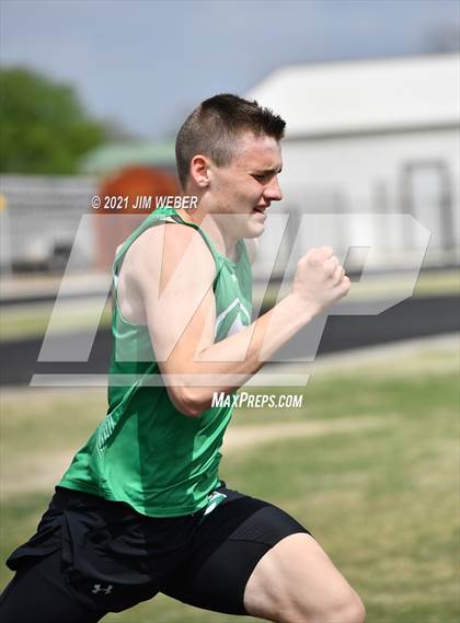 Thumbnail 2 in Warner Invitational photogallery.