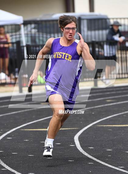 Thumbnail 3 in Warner Invitational photogallery.