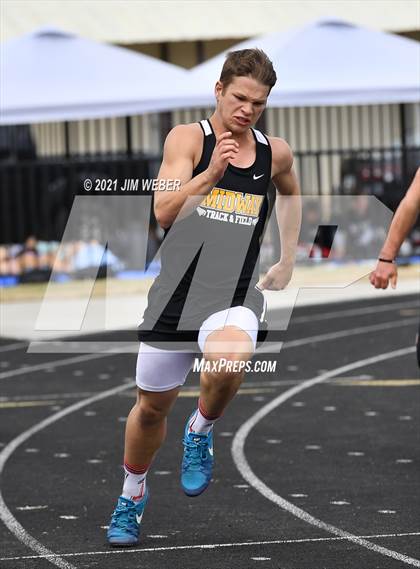 Thumbnail 3 in Warner Invitational photogallery.
