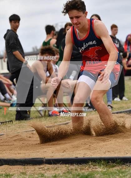 Thumbnail 3 in Warner Invitational photogallery.
