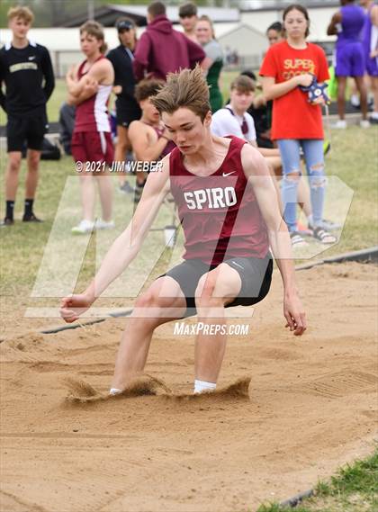 Thumbnail 2 in Warner Invitational photogallery.