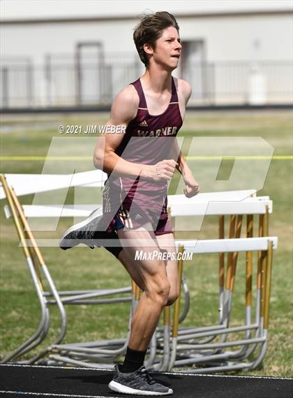 Thumbnail 3 in Warner Invitational photogallery.