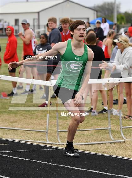 Thumbnail 3 in Warner Invitational photogallery.