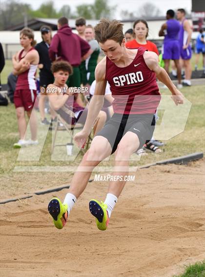 Thumbnail 1 in Warner Invitational photogallery.
