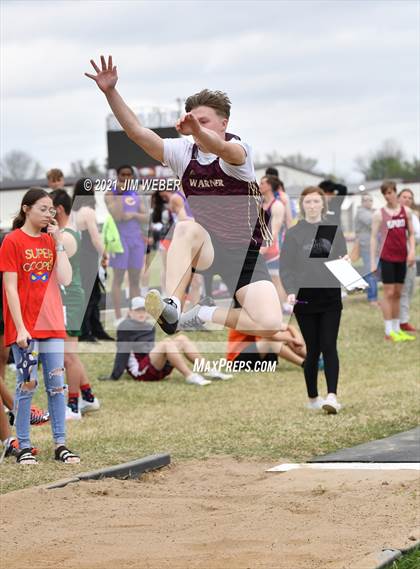 Thumbnail 2 in Warner Invitational photogallery.
