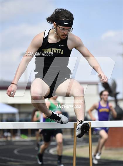 Thumbnail 2 in Warner Invitational photogallery.