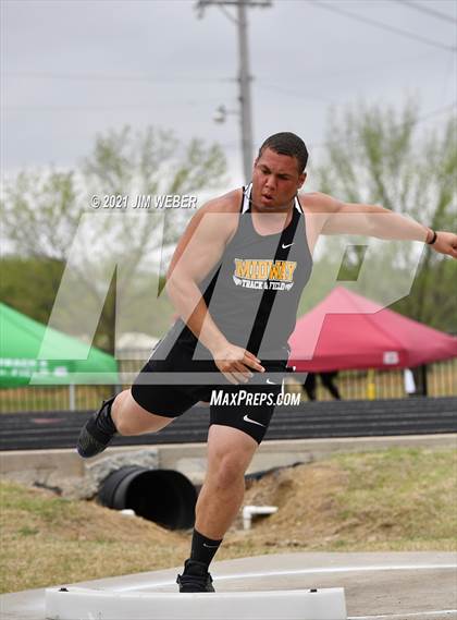 Thumbnail 3 in Warner Invitational photogallery.