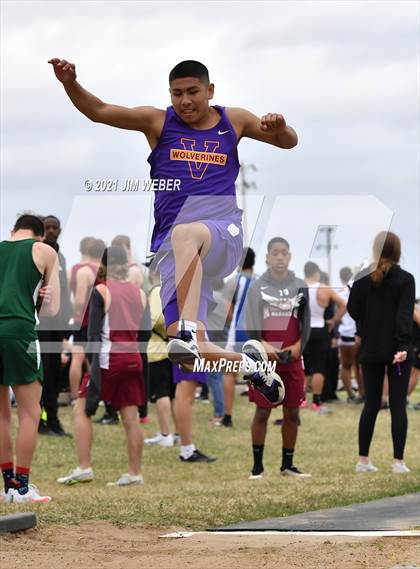 Thumbnail 2 in Warner Invitational photogallery.