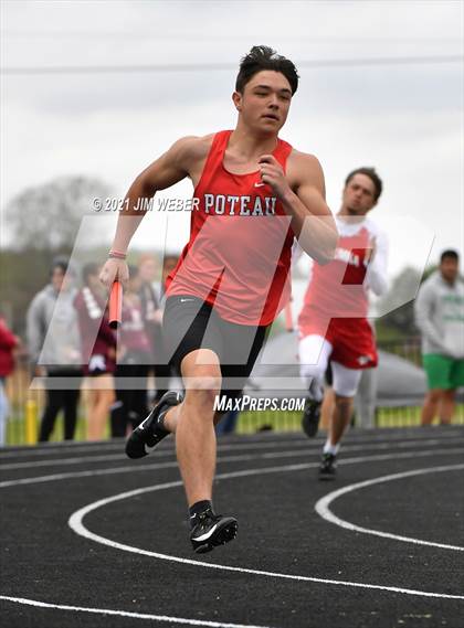 Thumbnail 3 in Warner Invitational photogallery.