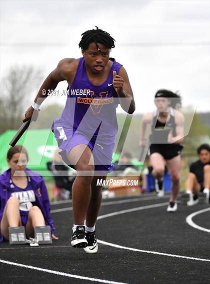 Thumbnail 3 in Warner Invitational photogallery.