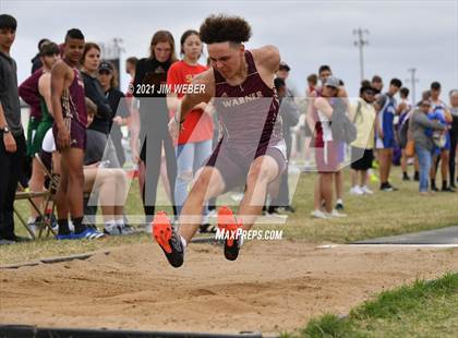 Thumbnail 2 in Warner Invitational photogallery.