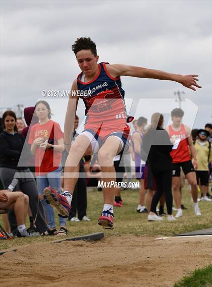 Thumbnail 1 in Warner Invitational photogallery.