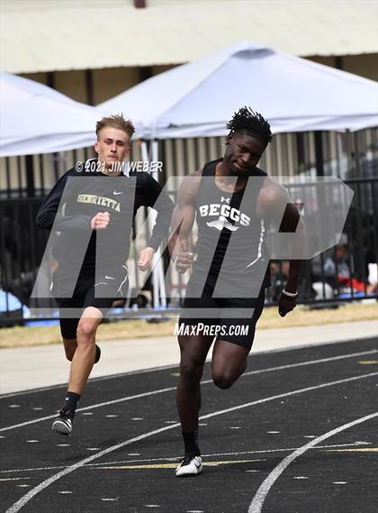 Thumbnail 1 in Warner Invitational photogallery.