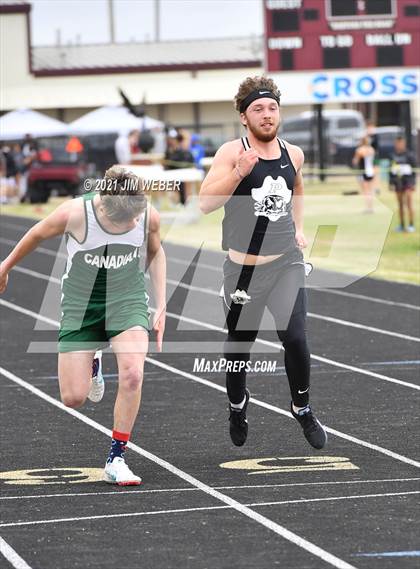 Thumbnail 3 in Warner Invitational photogallery.