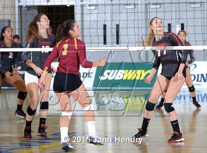 Thumbnail 3 in Menlo-Atherton vs. Redondo Union (CIF State D1 Final) photogallery.