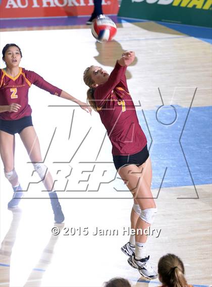 Thumbnail 2 in Menlo-Atherton vs. Redondo Union (CIF State D1 Final) photogallery.