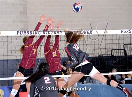 Thumbnail 1 in Menlo-Atherton vs. Redondo Union (CIF State D1 Final) photogallery.