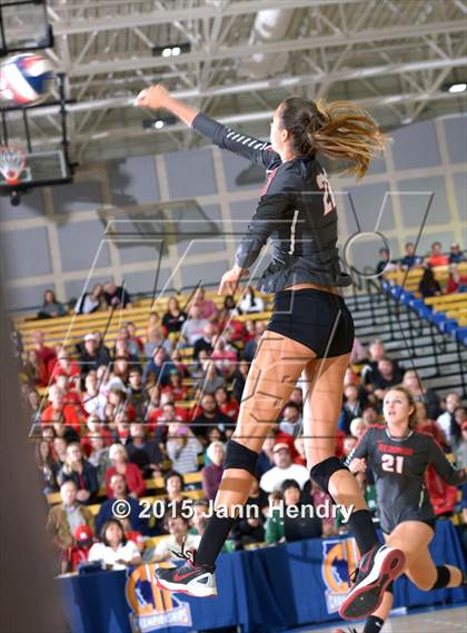 Thumbnail 2 in Menlo-Atherton vs. Redondo Union (CIF State D1 Final) photogallery.