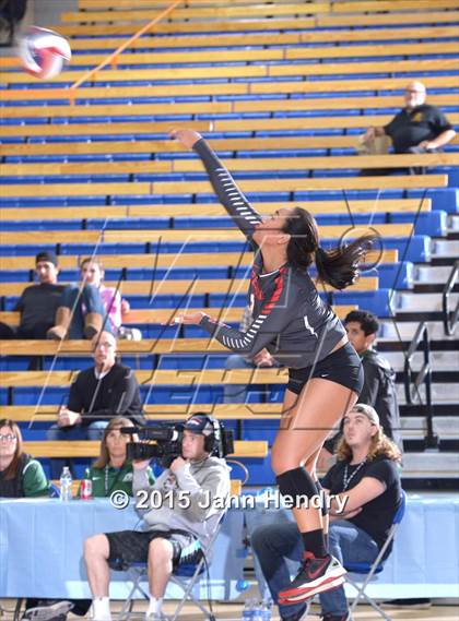 Thumbnail 2 in Menlo-Atherton vs. Redondo Union (CIF State D1 Final) photogallery.