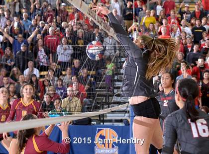 Thumbnail 2 in Menlo-Atherton vs. Redondo Union (CIF State D1 Final) photogallery.
