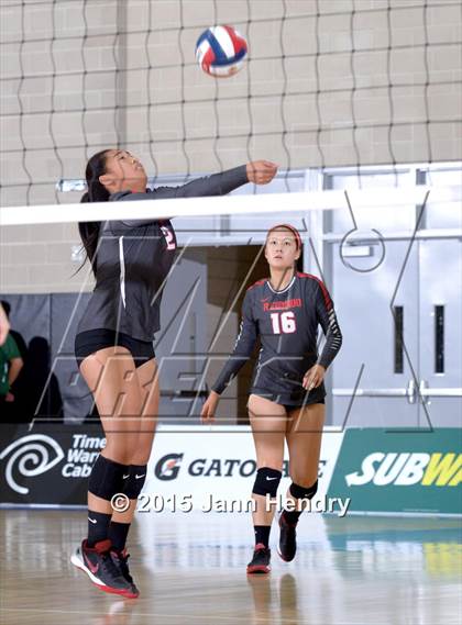 Thumbnail 3 in Menlo-Atherton vs. Redondo Union (CIF State D1 Final) photogallery.
