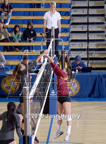 Thumbnail 3 in Menlo-Atherton vs. Redondo Union (CIF State D1 Final) photogallery.