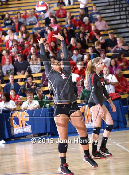 Thumbnail 1 in Menlo-Atherton vs. Redondo Union (CIF State D1 Final) photogallery.