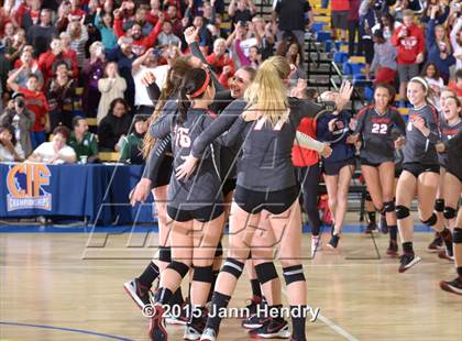 Thumbnail 3 in Menlo-Atherton vs. Redondo Union (CIF State D1 Final) photogallery.