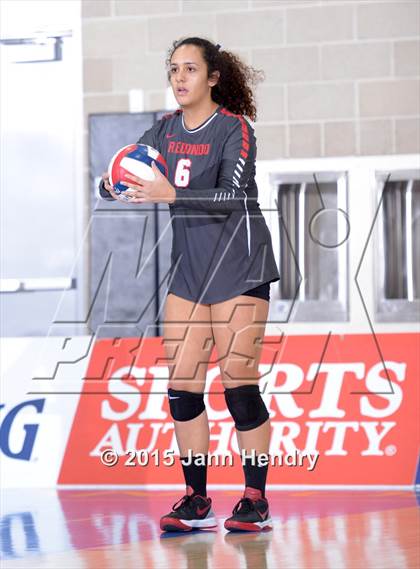 Thumbnail 2 in Menlo-Atherton vs. Redondo Union (CIF State D1 Final) photogallery.