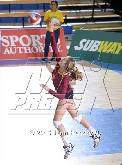 Thumbnail 1 in Menlo-Atherton vs. Redondo Union (CIF State D1 Final) photogallery.