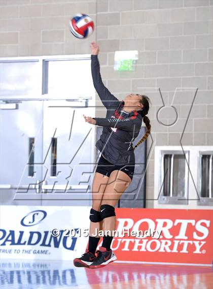 Thumbnail 3 in Menlo-Atherton vs. Redondo Union (CIF State D1 Final) photogallery.