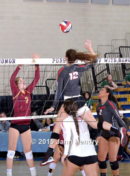 Thumbnail 2 in Menlo-Atherton vs. Redondo Union (CIF State D1 Final) photogallery.