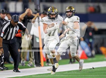 Thumbnail 2 in Post vs. Refugio (UIL 2A Division 1 Final) photogallery.