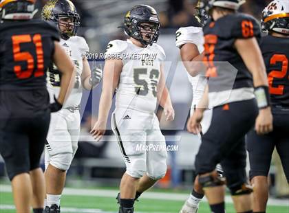 Thumbnail 1 in Post vs. Refugio (UIL 2A Division 1 Final) photogallery.