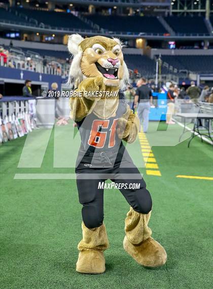 Thumbnail 2 in Post vs. Refugio (UIL 2A Division 1 Final) photogallery.