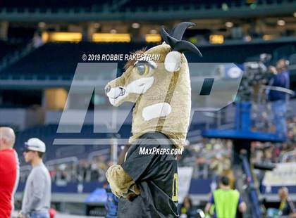 Thumbnail 2 in Post vs. Refugio (UIL 2A Division 1 Final) photogallery.